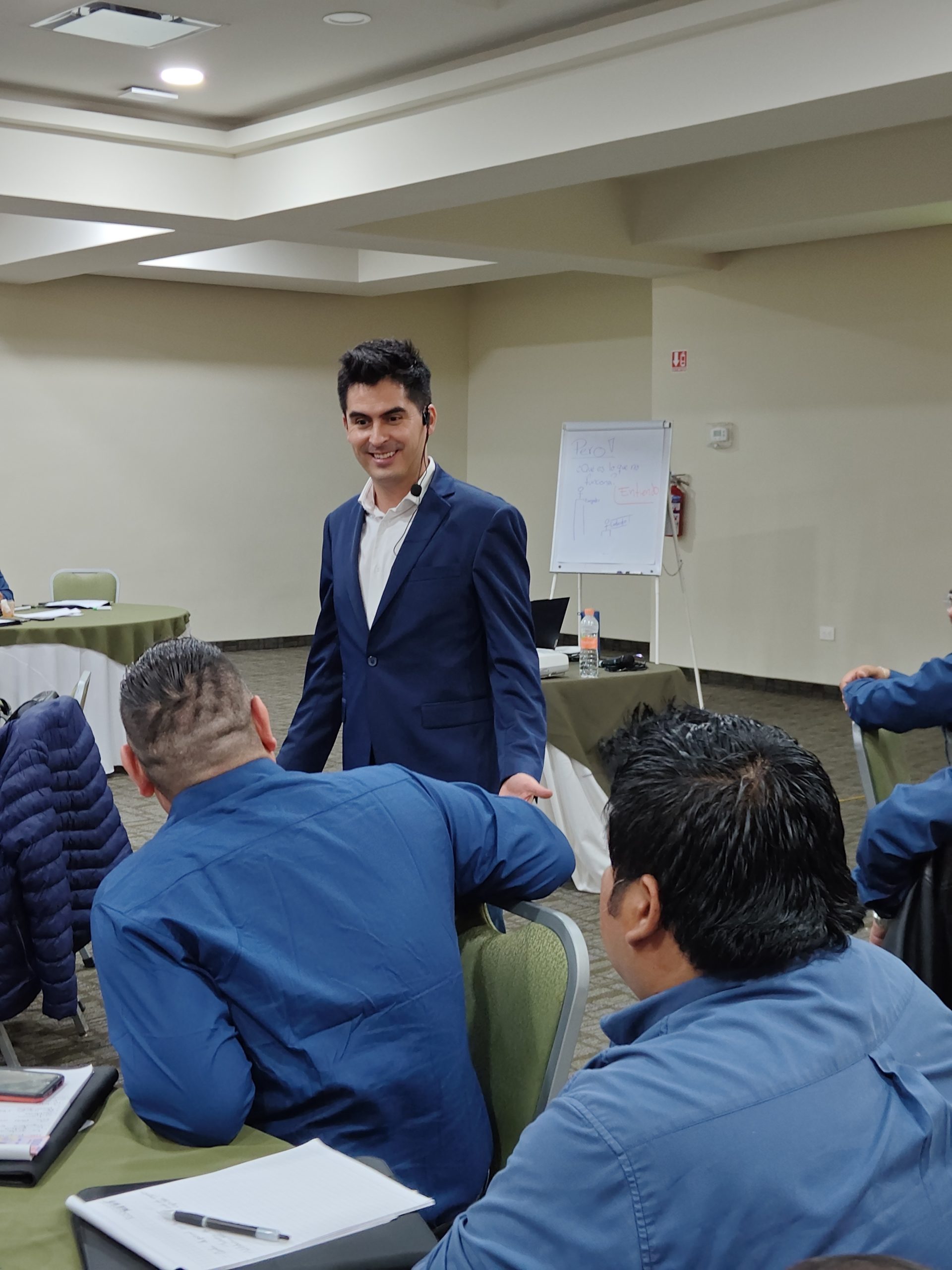 Chatbots mejorando la atención al cliente y eficiencia operativa