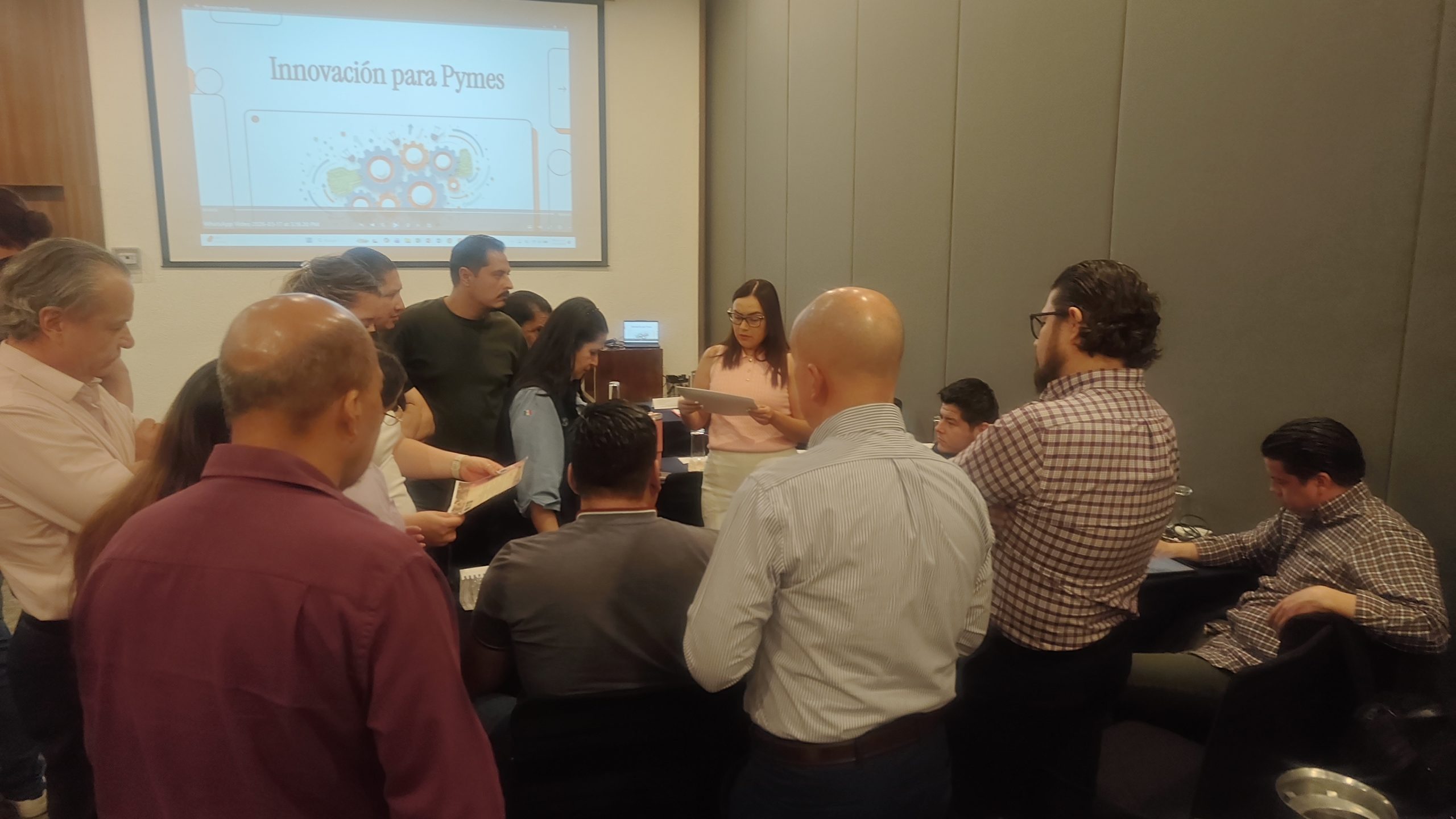 Comunicación asertiva en una conversación profesional